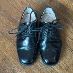 Florsheim boys dress shoes, size 10T